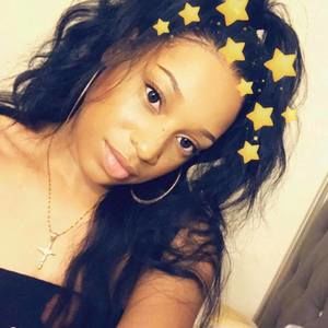 Meet your Posher, Keyla